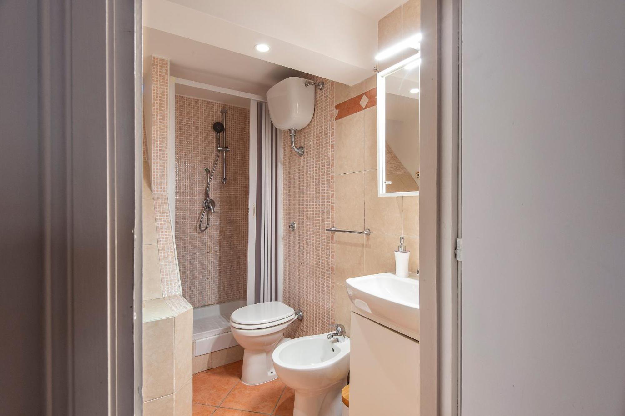 Vittorio Elegant Two Bedroom Apartment