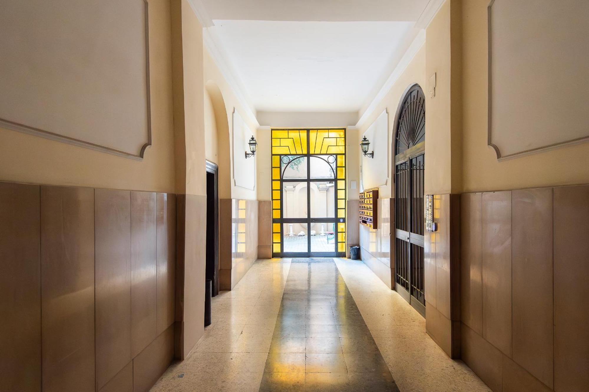 Vittorio Elegant Two Bedroom Apartment Rom