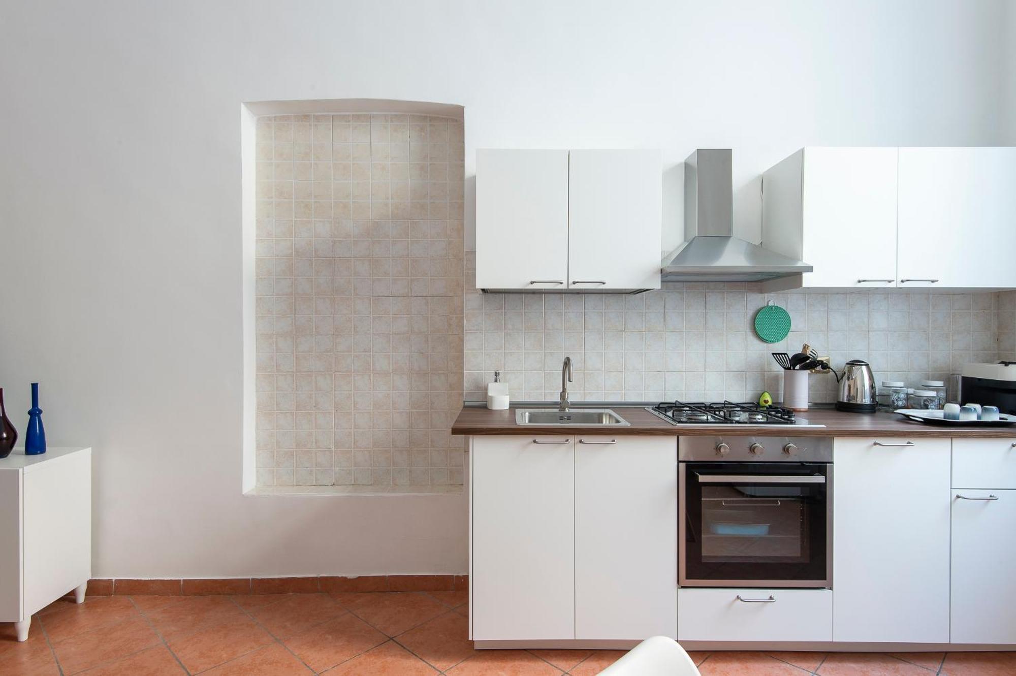 Vittorio Elegant Two Bedroom Apartment *