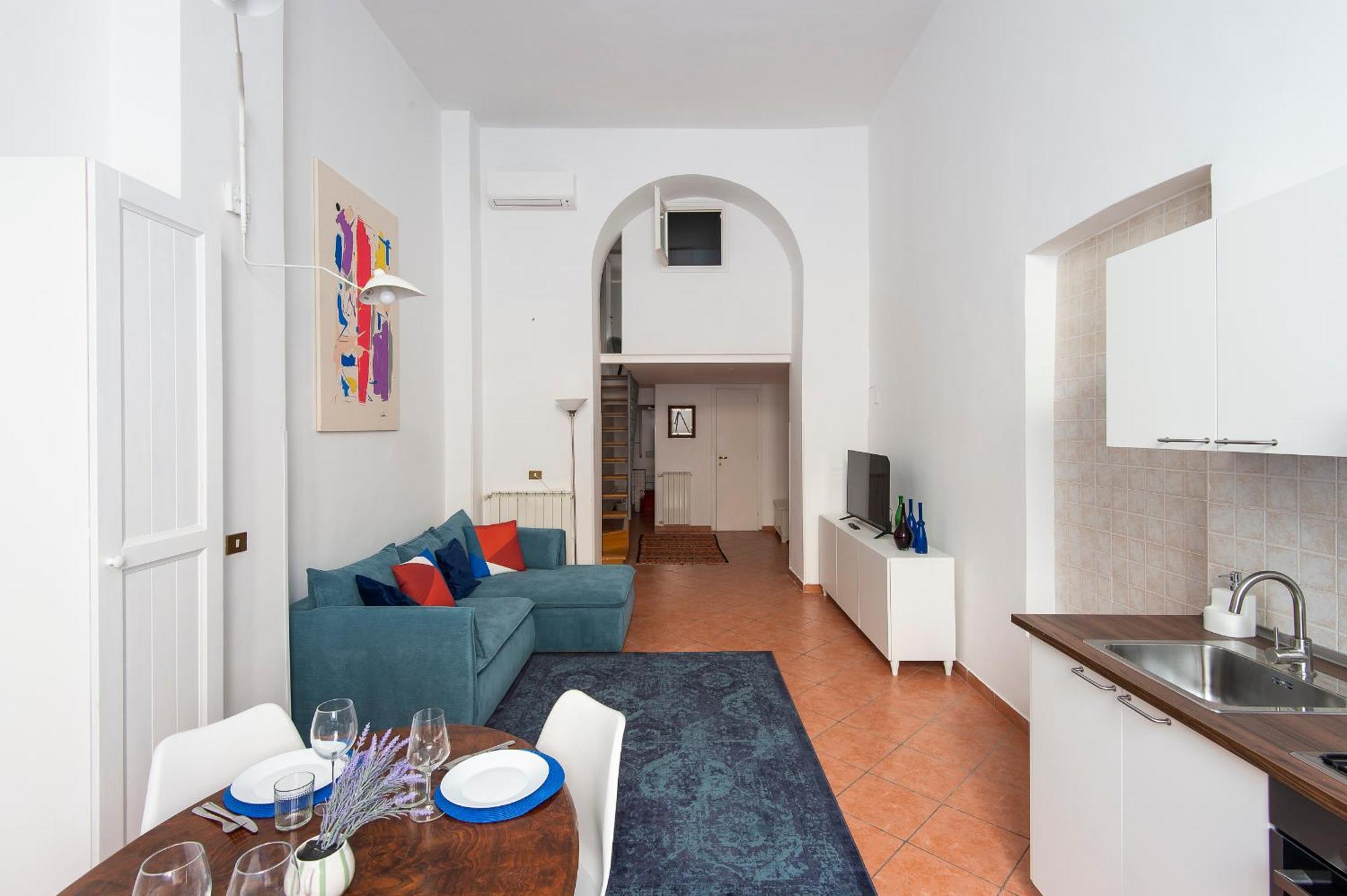 Apartment Vittorio Elegant Two Bedroom Rom